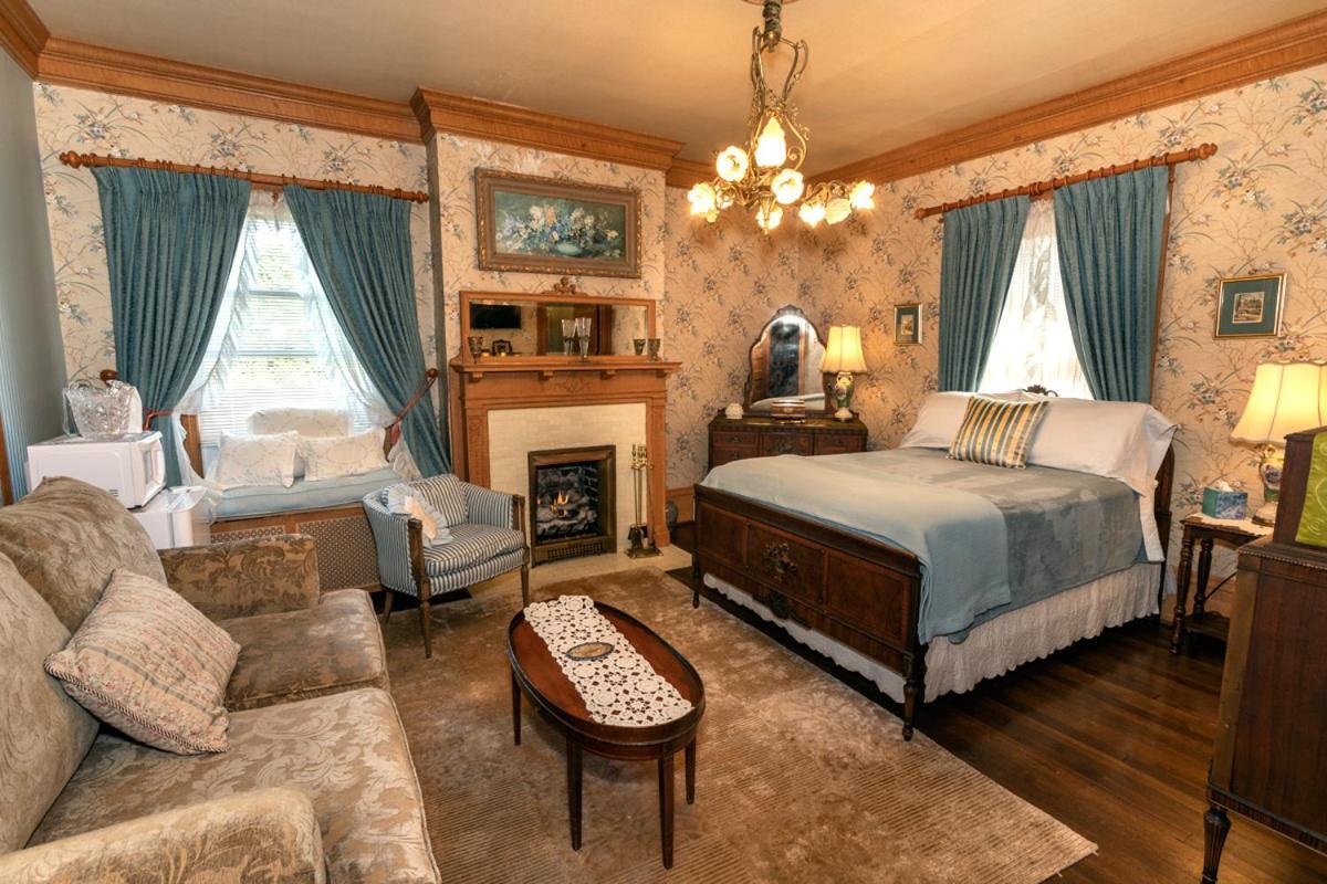 South Broadway Manor B&B - Near Fallingwater, Ohiopyle State Park, Hiking & Biking Trails Gap Scottdale Zewnętrze zdjęcie