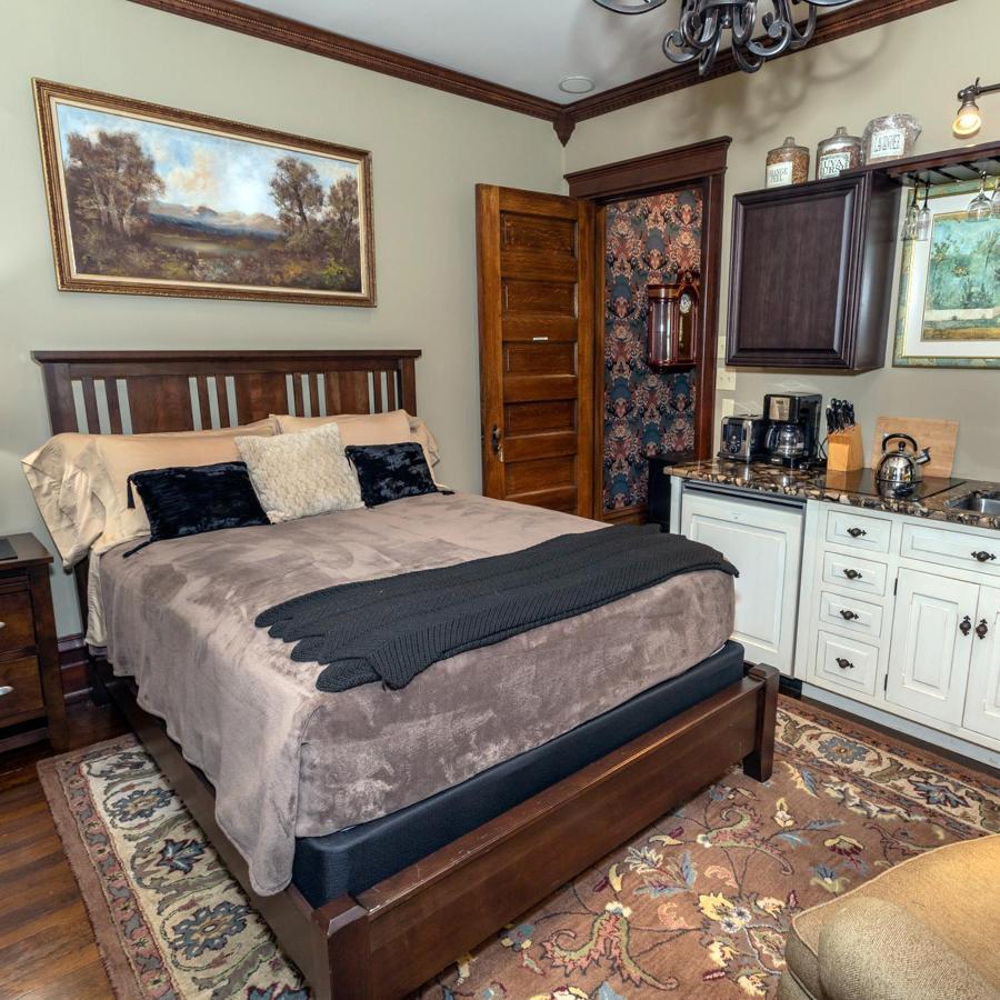 South Broadway Manor B&B - Near Fallingwater, Ohiopyle State Park, Hiking & Biking Trails Gap Scottdale Zewnętrze zdjęcie